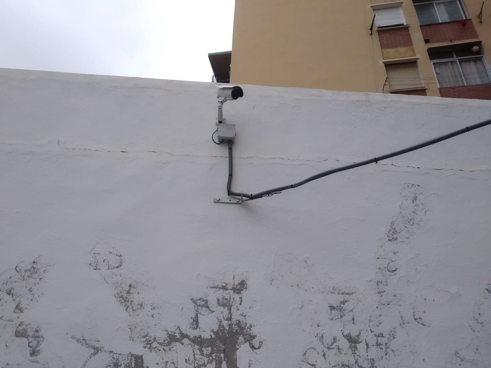 Tareas de mantenimiento de cámaras de videovigilancia en comunidad malaga